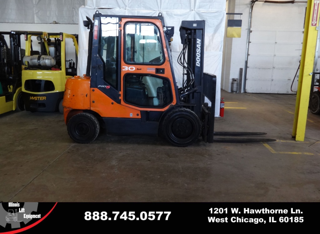 2008 Doosan D30S-5 forklfit on sale in Minnesota