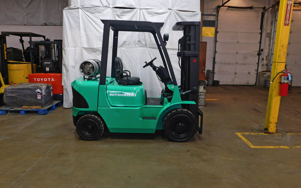  2001 Mitsubishi FG25K Forklift on Sale in Minnesota