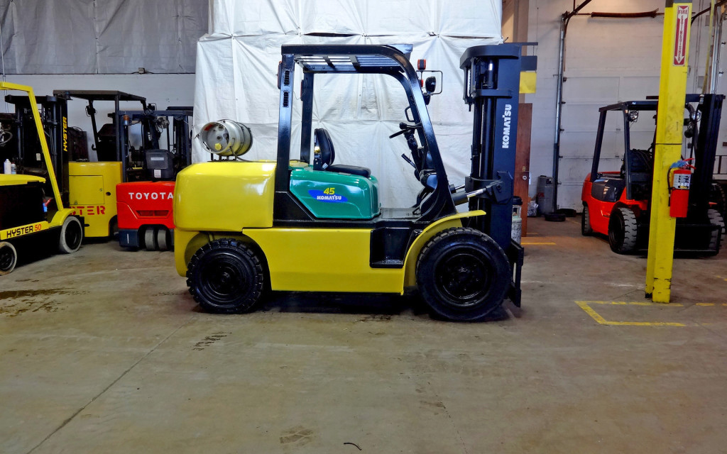  2005 Komatsu FG45T-8 Forklift on Sale in Minnesota