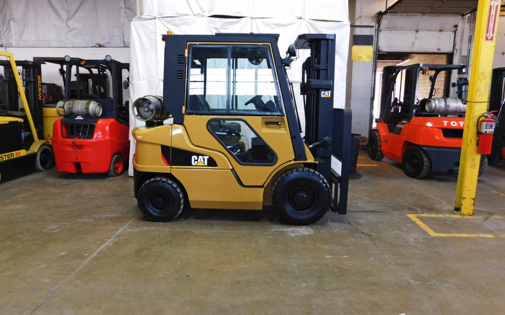  2004 Caterpillar P5000 Forklift on Sale in Minnesota